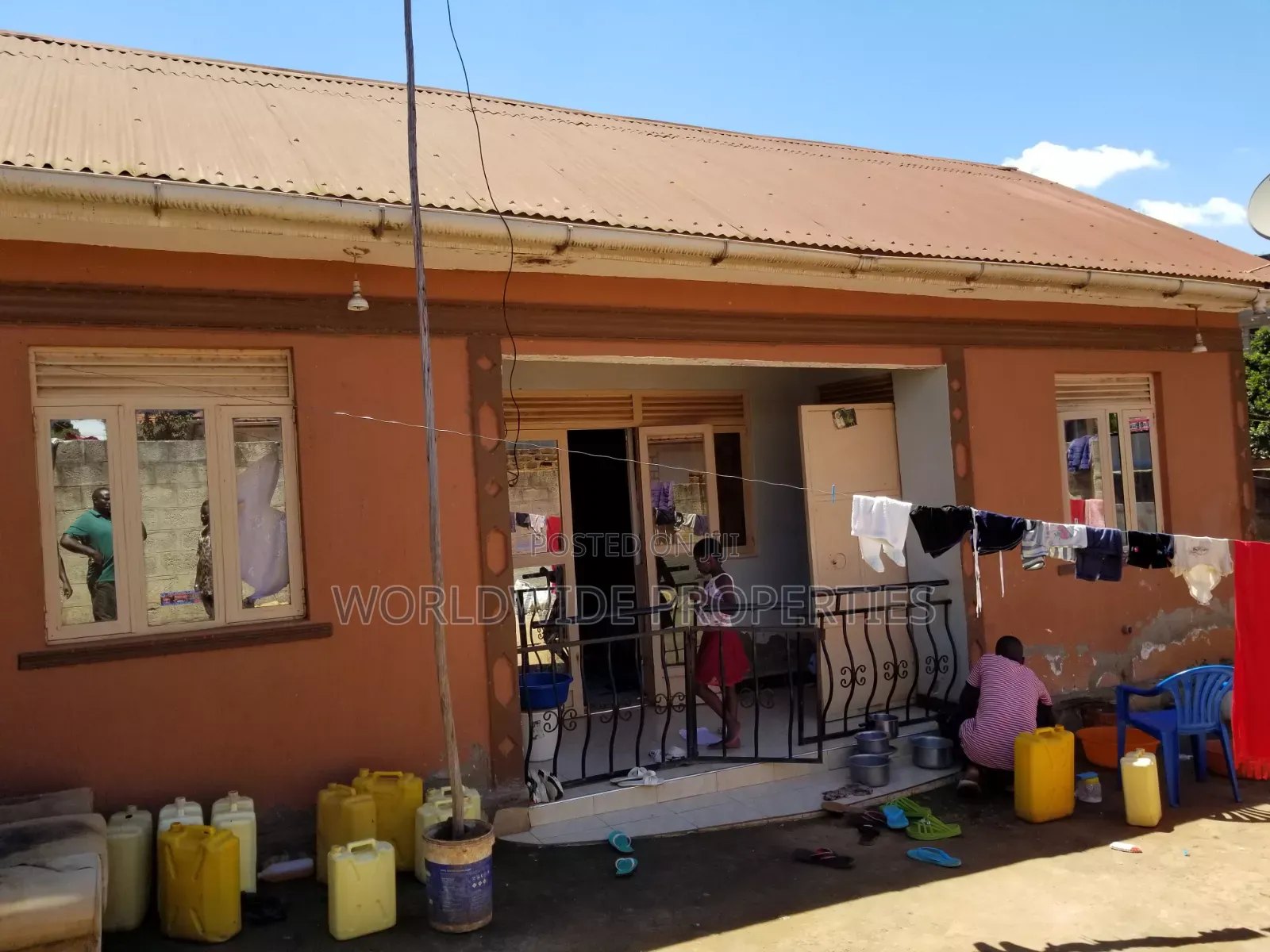 Furnished 3bdrm House in Central Division for sale
