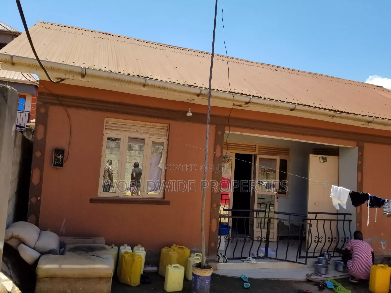 Furnished 3bdrm House in Central Division for sale