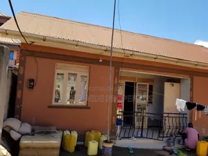 Furnished 3bdrm House in Central Division for sale