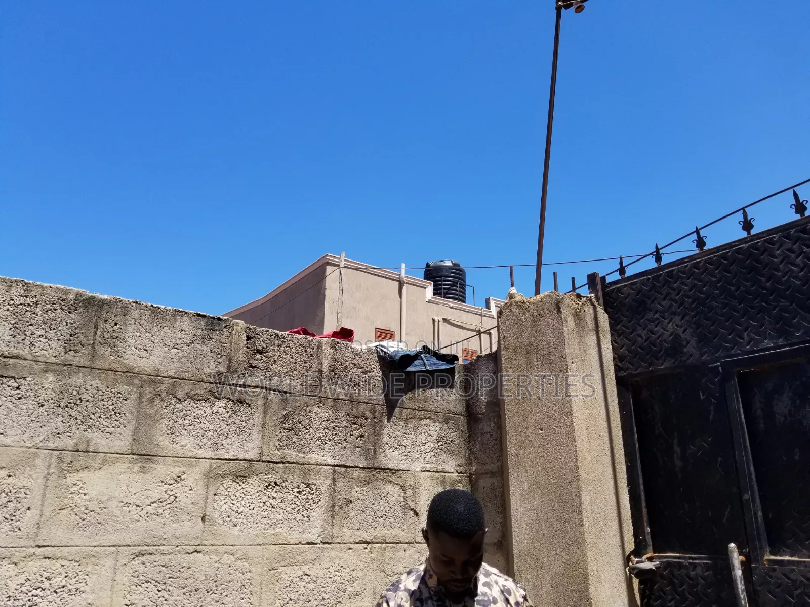 Furnished 3bdrm House in Central Division for sale