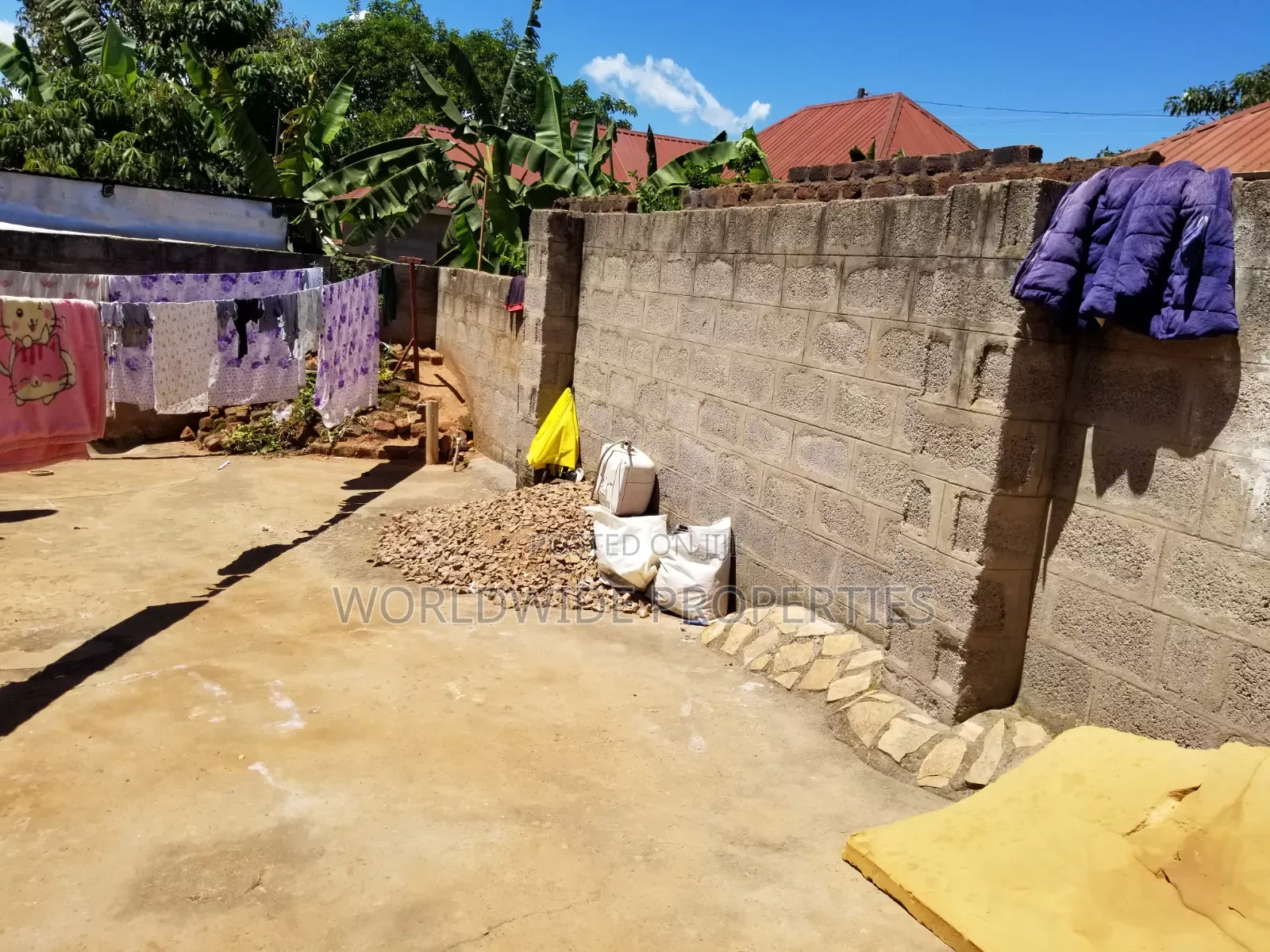 Furnished 3bdrm House in Central Division for sale