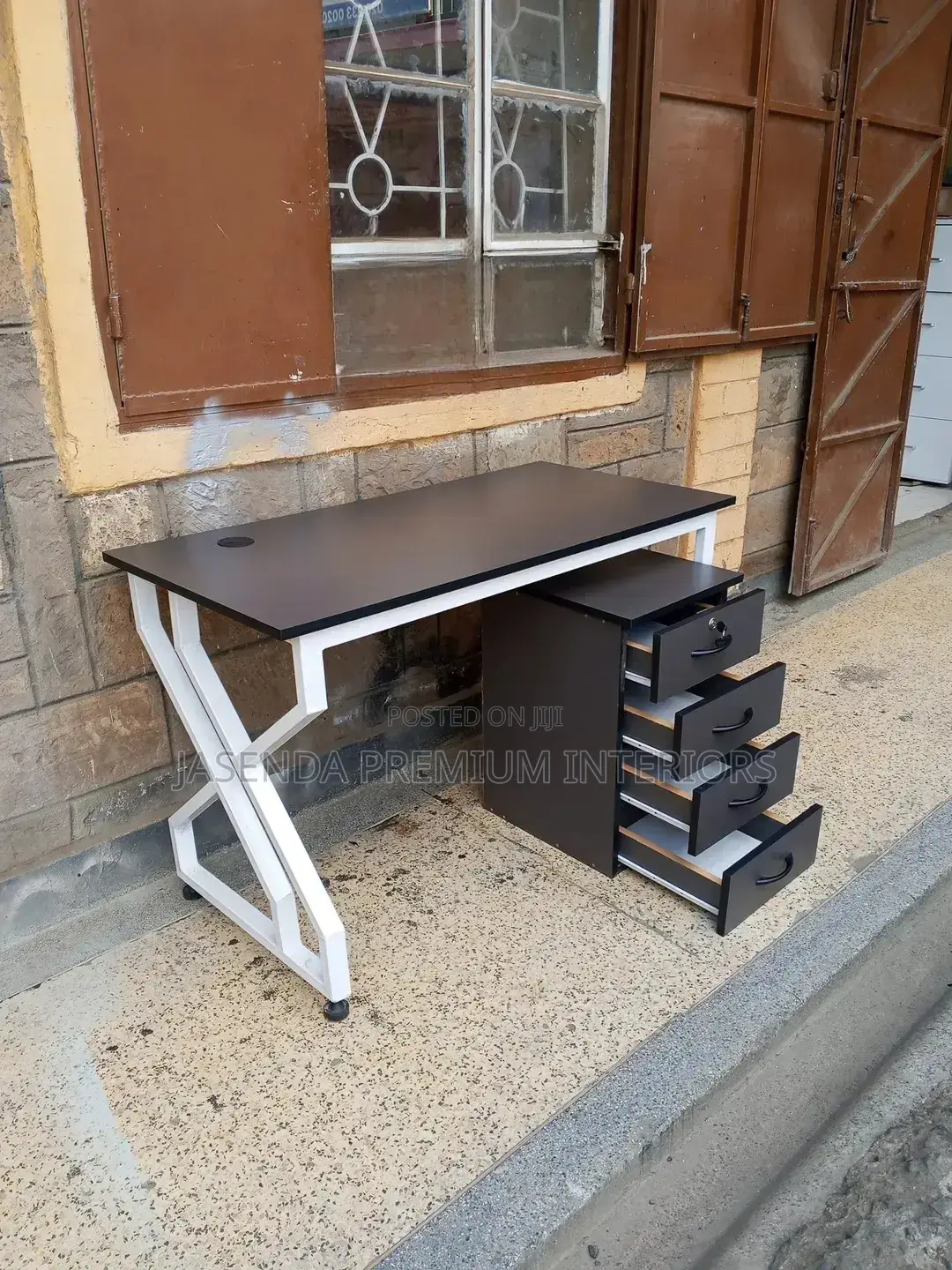 Metallic Office Table/Office Table/Reading Desk/Offices Tables123
