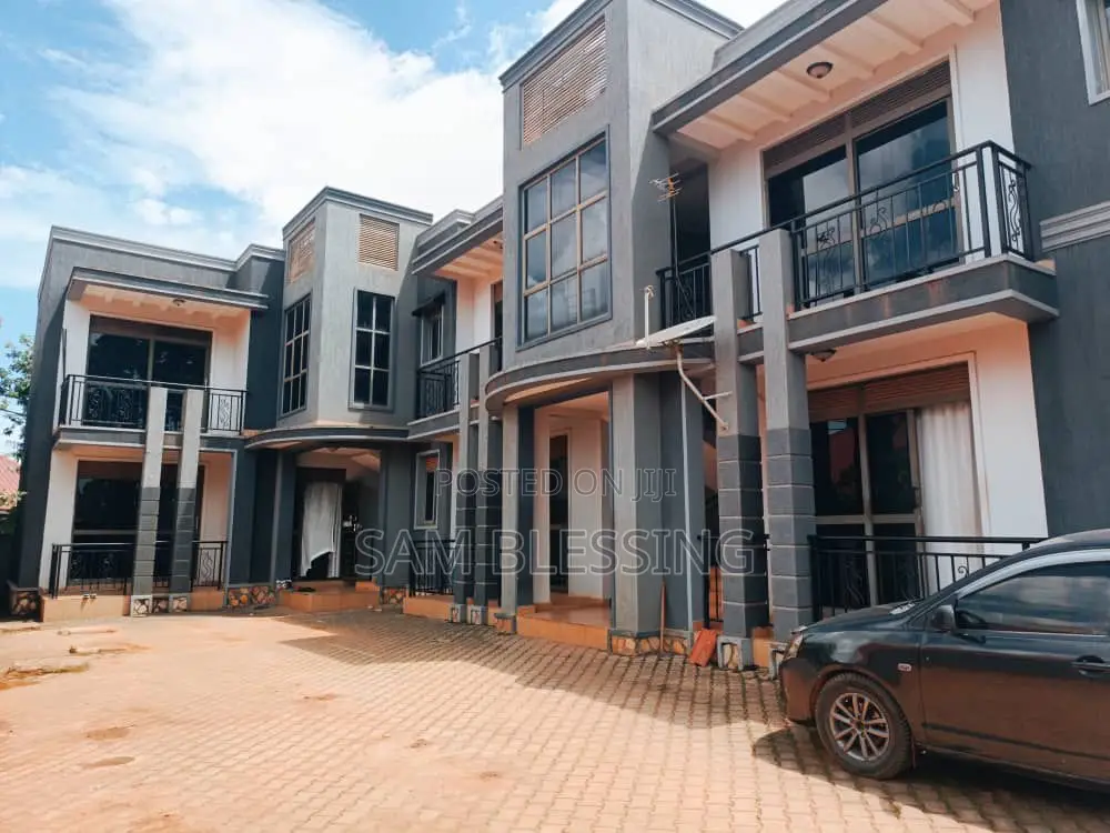 6bdrm Apartment in Bweyogerer Butto, Central Division for sale