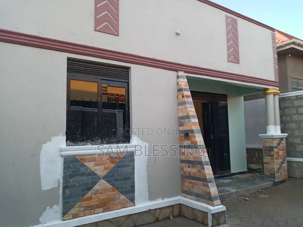 2bdrm House in Nansana Town, Central Division for sale
