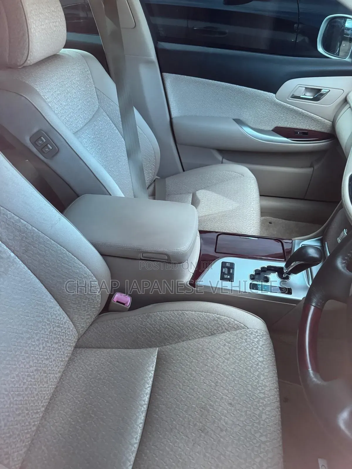 Toyota Crown 2012 Silver