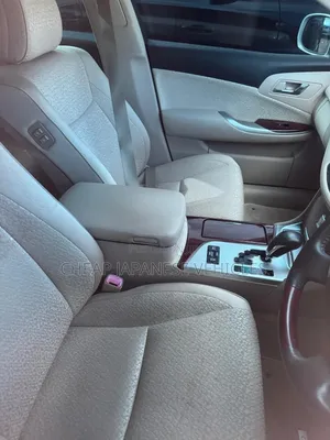 Toyota Crown 2012 Silver