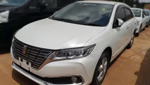 Toyota Premio 1.8 FWD 2017 White