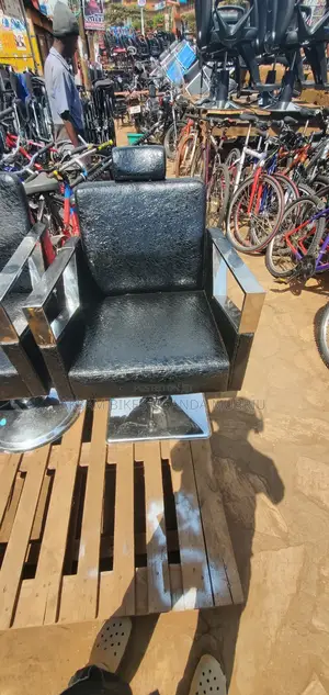 Saloon Chair