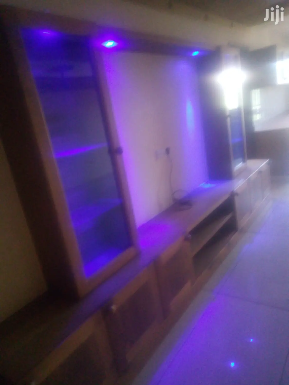 3bdrm Condo in Central Division for Sale