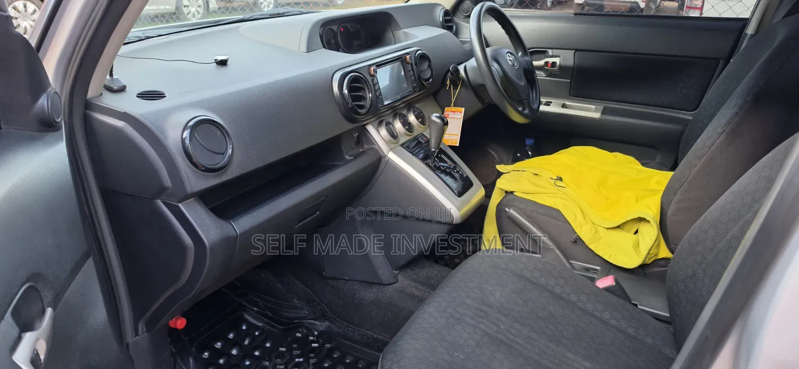 Toyota Corolla Rumion 2010 Gray
