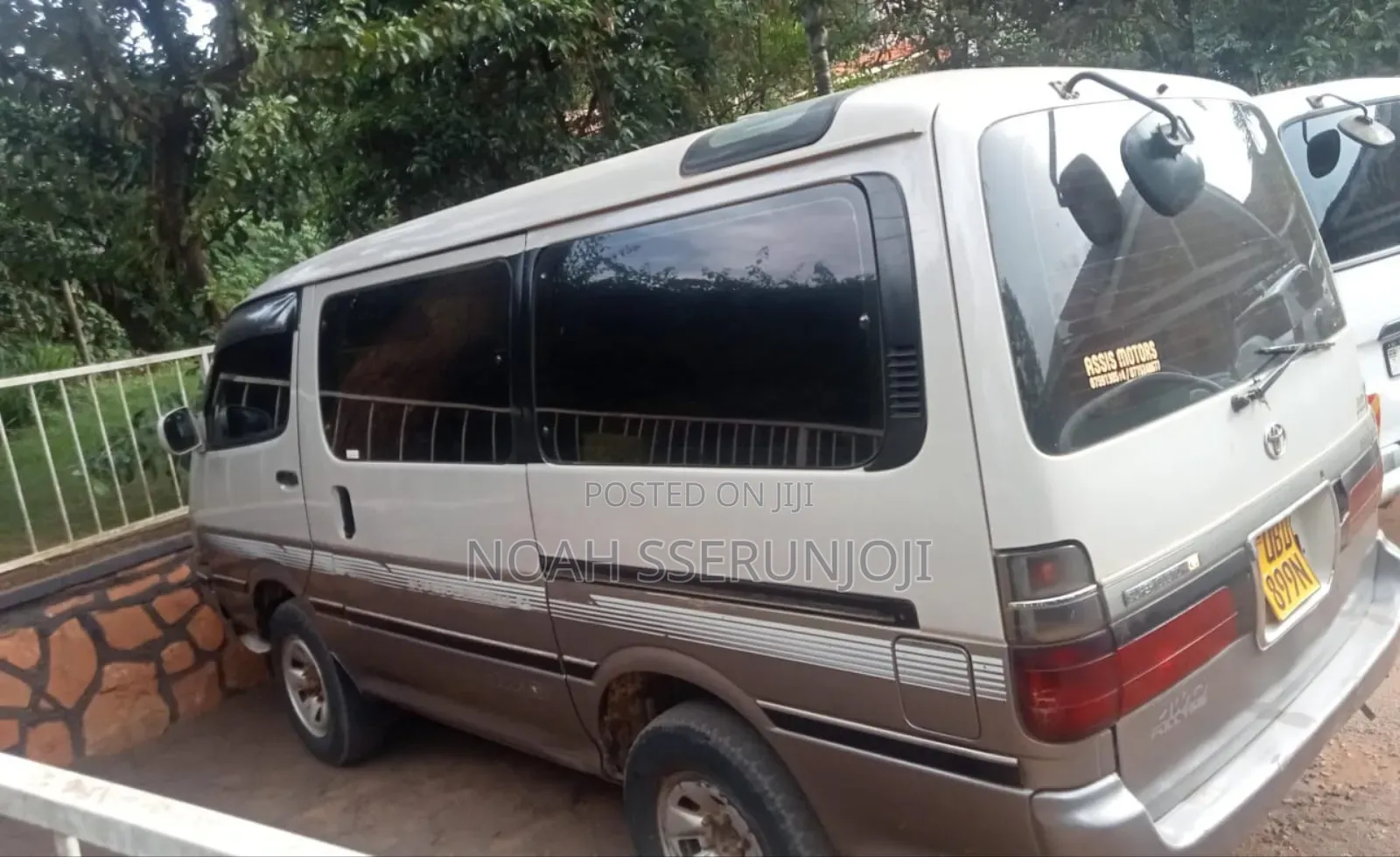 Toyota HiAce 2002 White