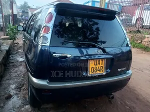 Toyota Raum 1999 Blue
