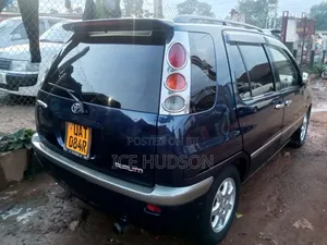 Toyota Raum 1999 Blue