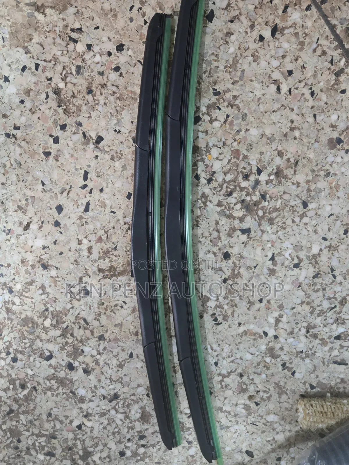 Mitsubishi Pajero Windshield Wiper Blades