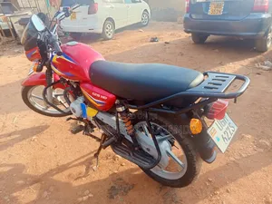 Bajaj CT 125X 2025 Red