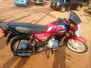 Bajaj CT 125X 2025 Red