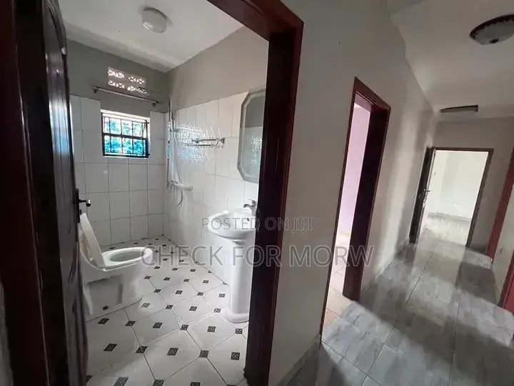 4bdrm Apartment in Muyenga, Makindye for rent
