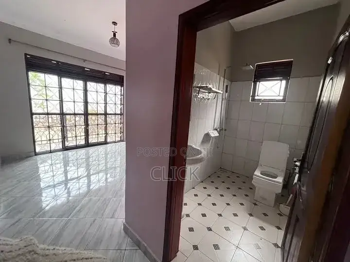 4bdrm Apartment in Muyenga, Makindye for rent