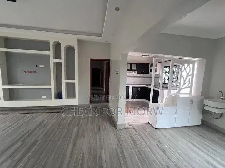 4bdrm Apartment in Muyenga, Makindye for rent