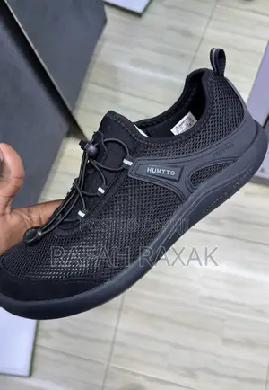 Black Version of Humtto Men’S Breathable Sneakers