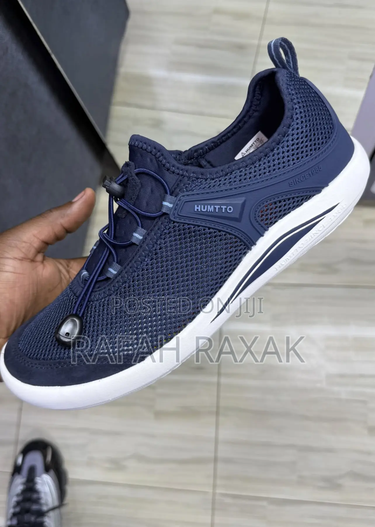 Black Version of Humtto Men’S Breathable Sneakers