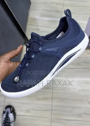 Black Version of Humtto Men’S Breathable Sneakers