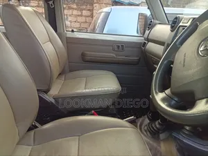 Toyota Land Cruiser 2016 White