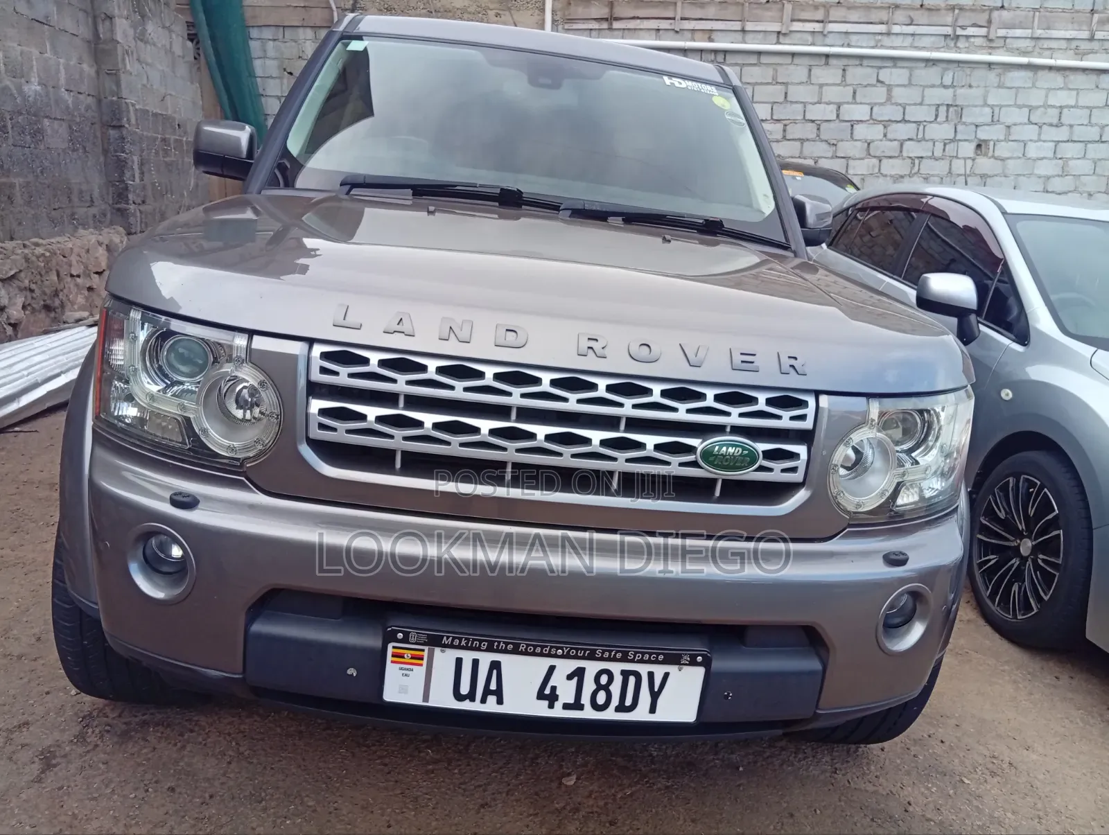 Land Rover Discovery 2012 Gray