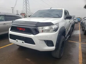 Toyota Hilux Revo Single Cab Deisel 2.8 RWD 2017 White