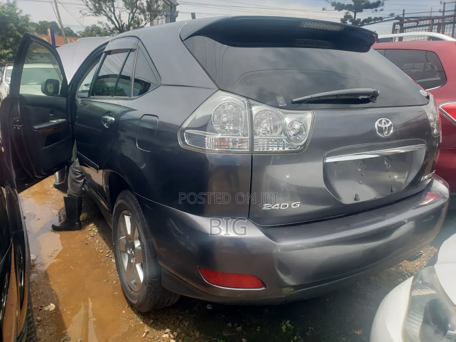 Toyota Harrier 2.4 2013 Gray