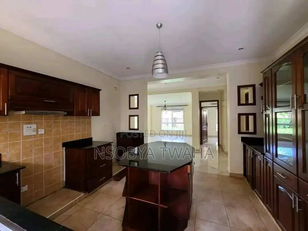 4bdrm House in Muyenga, Makindye for rent