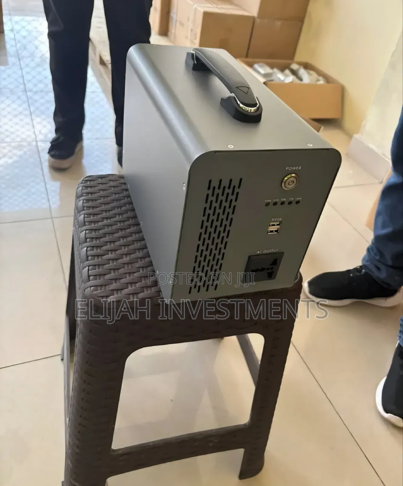 Vestwoods 1000w Portable Power Station by Haier Energy.