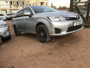 Toyota Corolla Fielder 2013 Silver