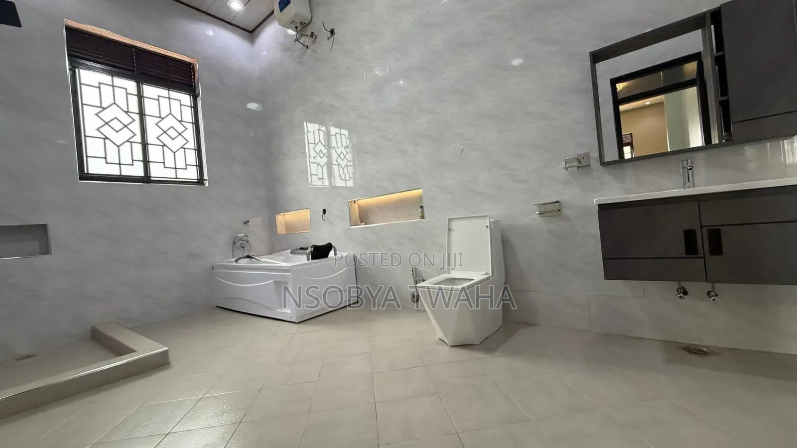 4bdrm House in Muyenga, Makindye for rent