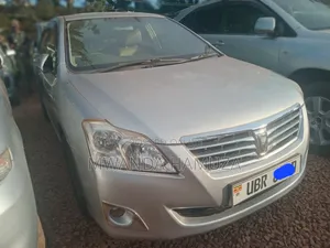 Toyota Premio 2012 Silver