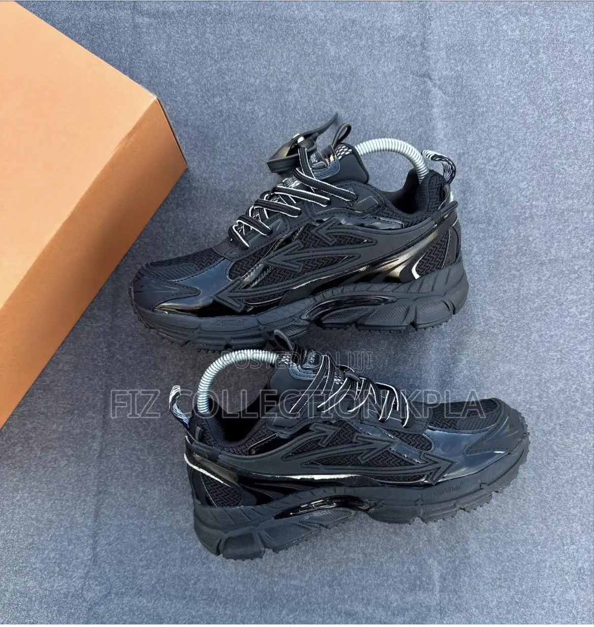  Off-White Black Sneaker