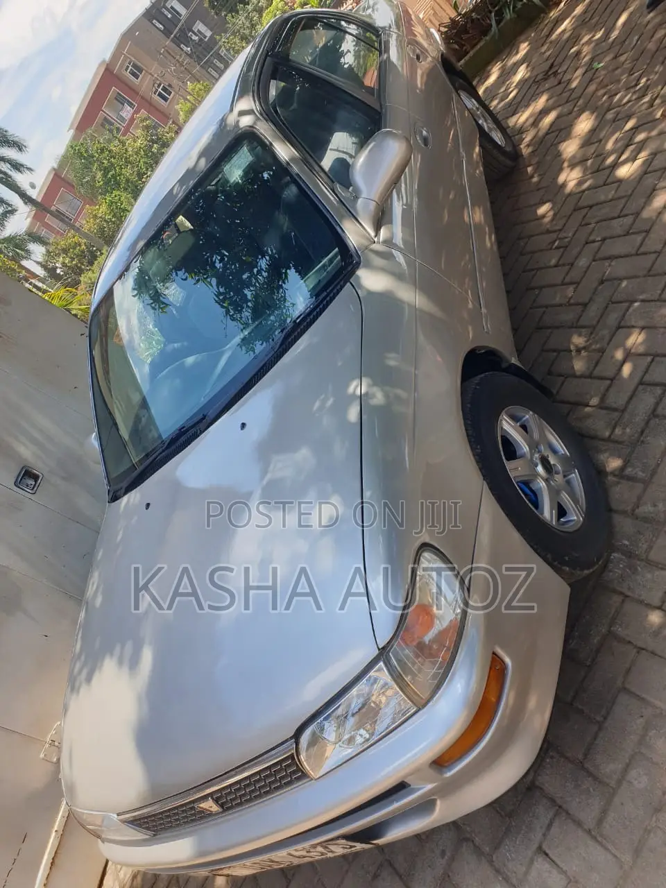 Toyota Corolla 1999 Silver