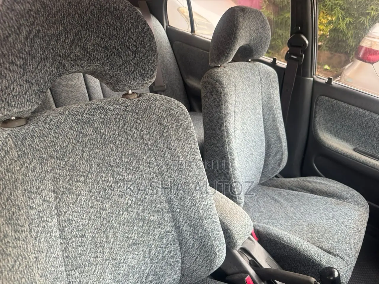 Toyota Corolla 1999 Silver