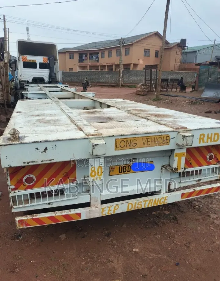 Mercedes Benz Truck Onsale