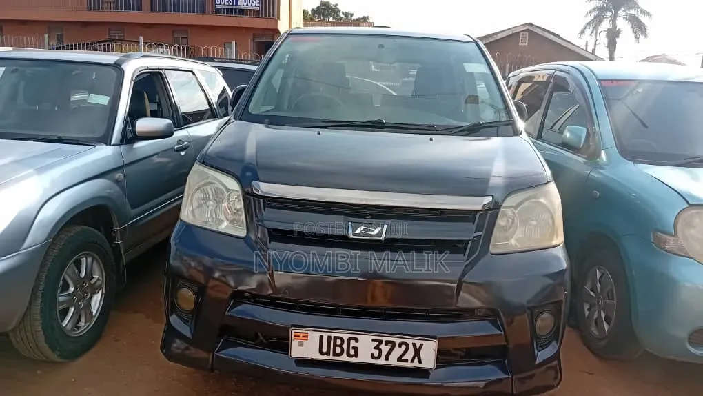 Toyota Noah 2.0 FWD (8 Seater) 2005 Black