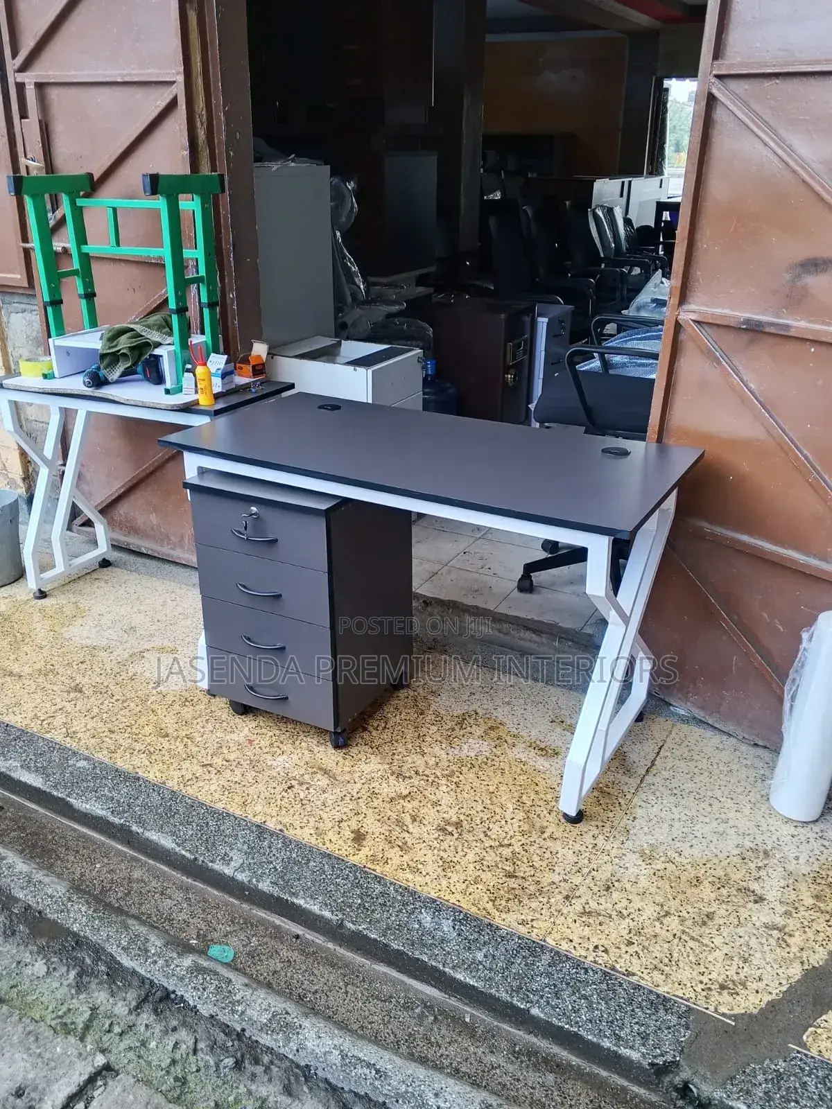 Metallic Office Table/Office Table/Reading Desk/Offices Tables139