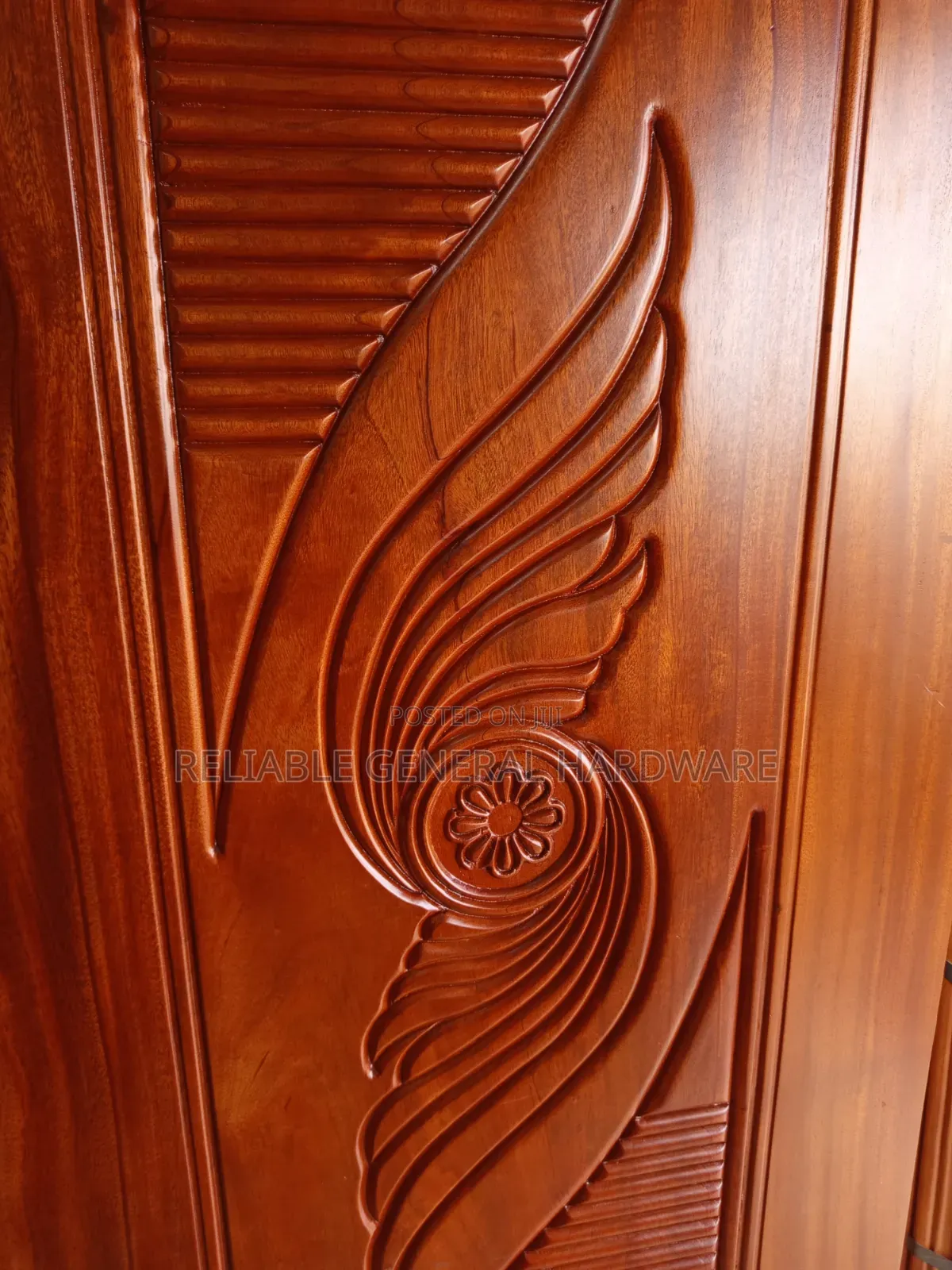 Classic Designed Wood Door Mahogany