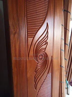Classic Designed Wood Door Mahogany