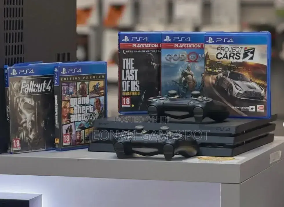 Playstation 4 Pro Ps4 Pro With Lots of Games. Over 25 Games, 2 Pads
