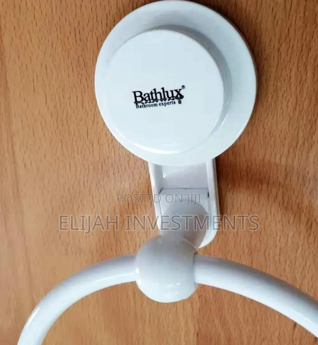 Bathlux White Abs Plastic Circular Towel Holder