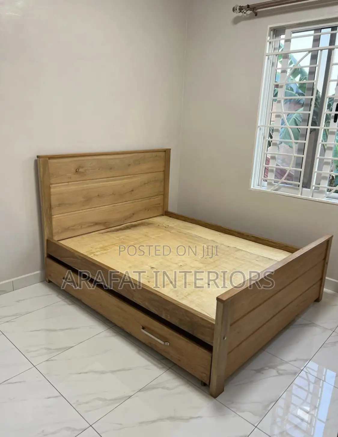 Oak Storage Bed 