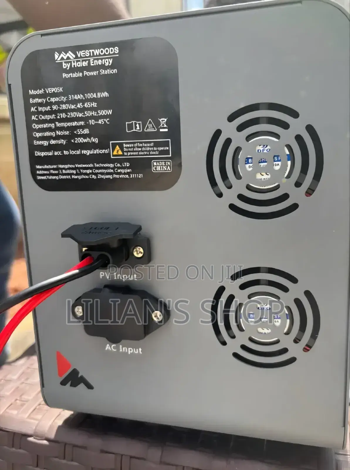 Vestwoods 1000w Portable Power Station by Haier Energy.