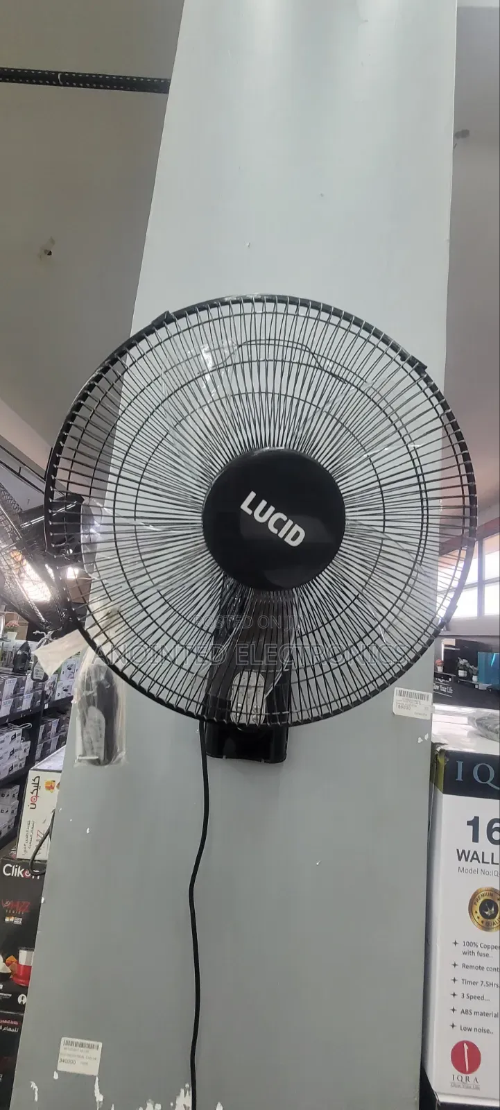 Lucid Wall Fans With a Remote