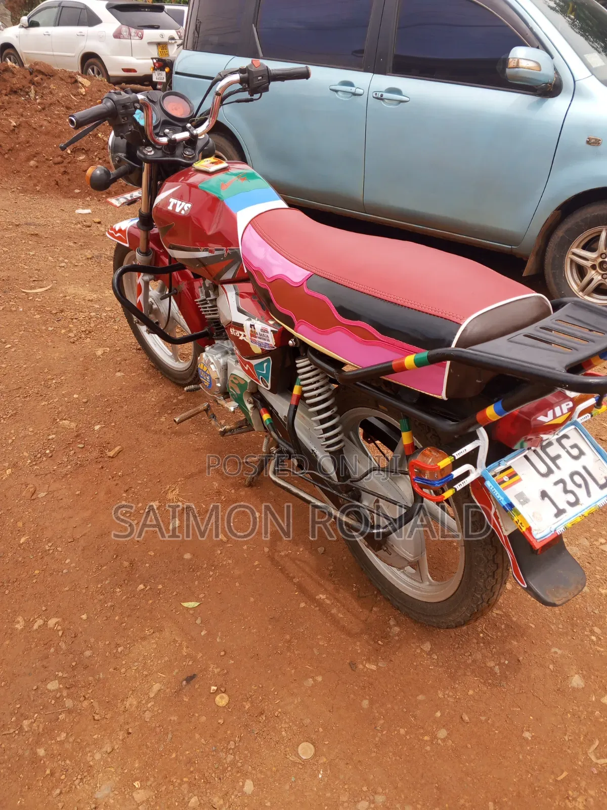 TVS HLX 125 2020 Red