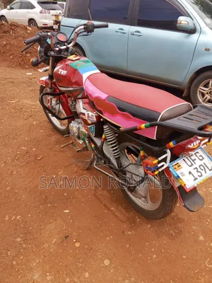 TVS HLX 125 2020 Red